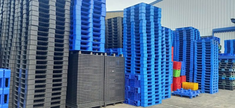 pallet-nhua-pho-bien-2